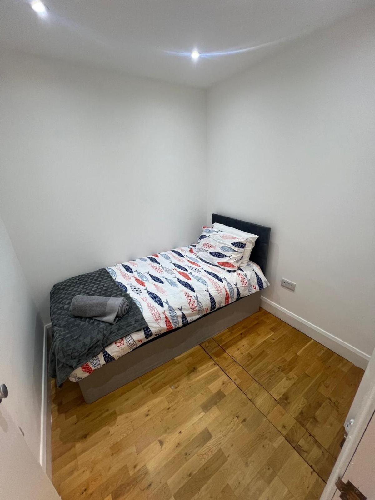 Good Priced Single Rooms In Northolt Exteriér fotografie
