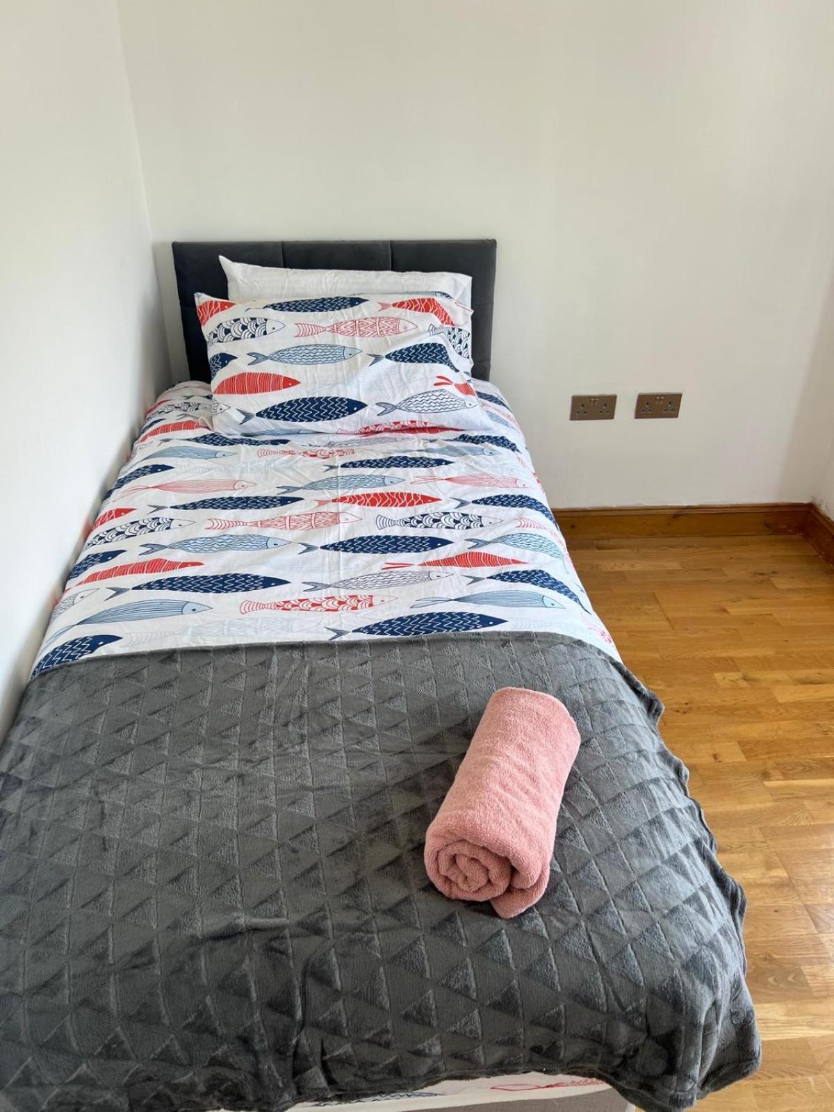 Good Priced Single Rooms In Northolt Exteriér fotografie