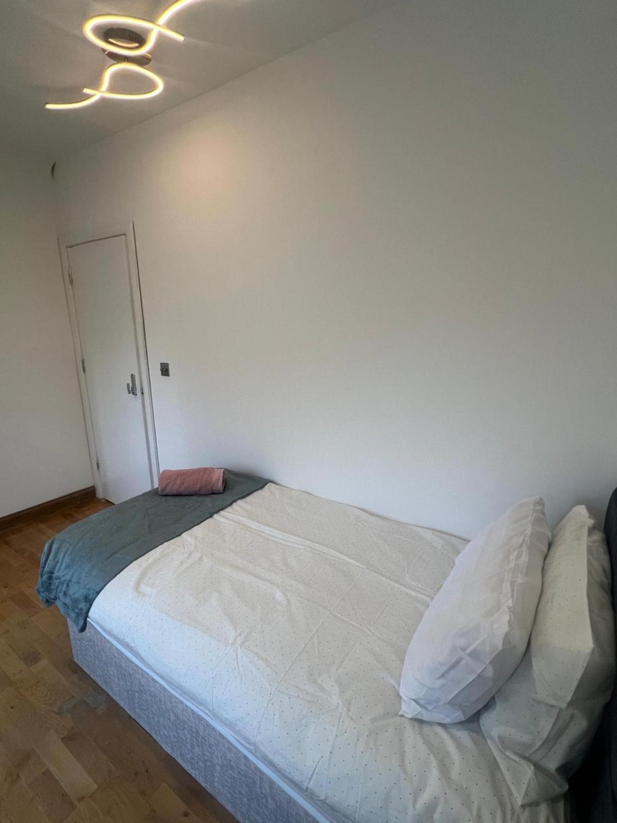 Good Priced Single Rooms In Northolt Exteriér fotografie