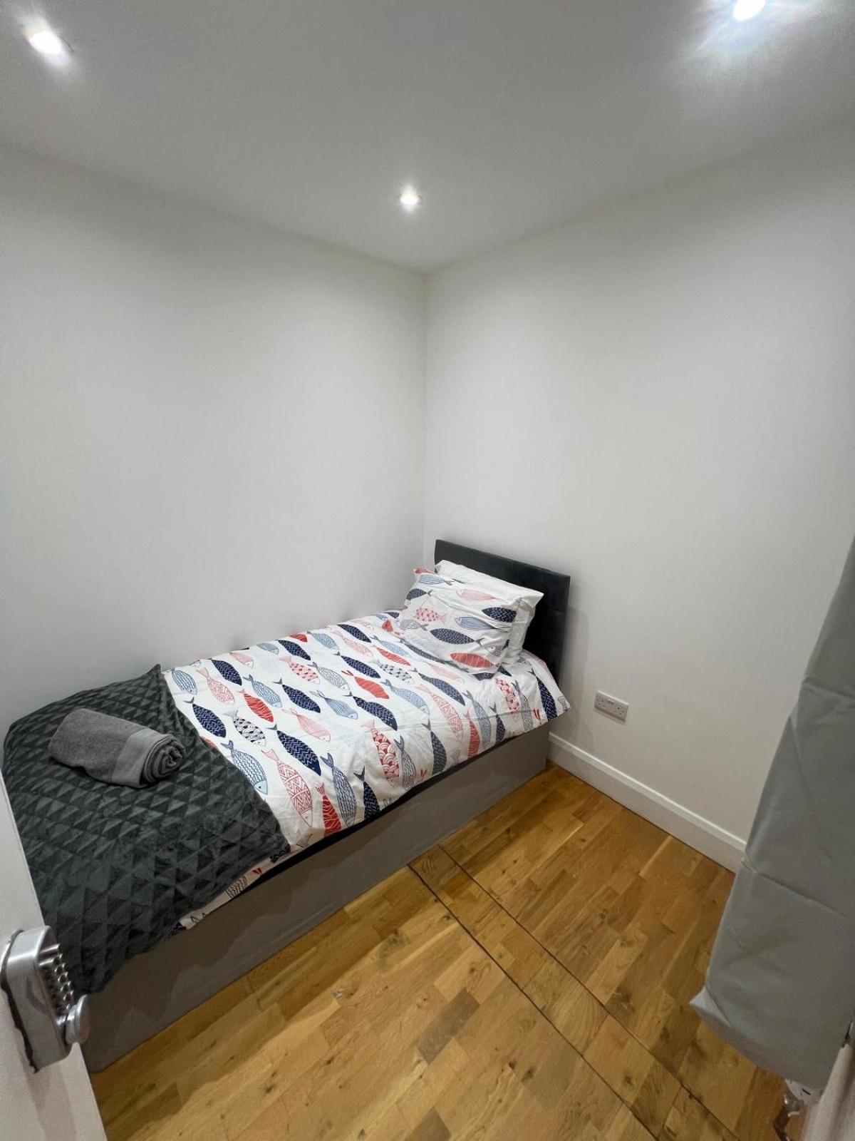 Good Priced Single Rooms In Northolt Exteriér fotografie